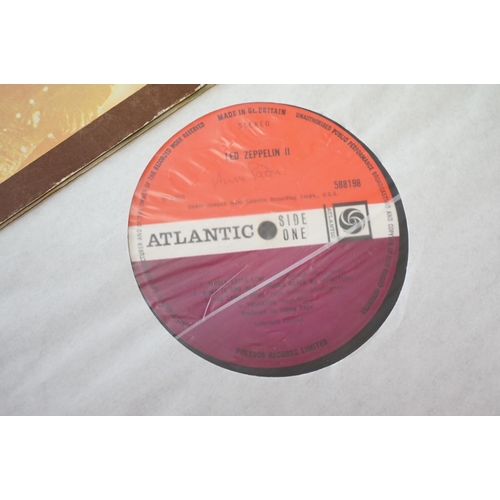 410 - Vinyl - 4 Led Zeppelin LP's to include Two (588198) plum Atlantic label, name to label both sides, T... 