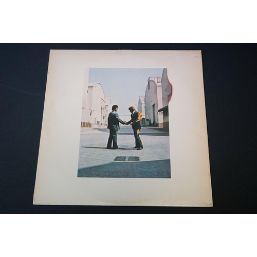 411 - Vinyl - 5 Pink Floyd LP's to include Animals (SHVL 815), The Wall (SHDW 4111/2), Wish You Were Here ... 