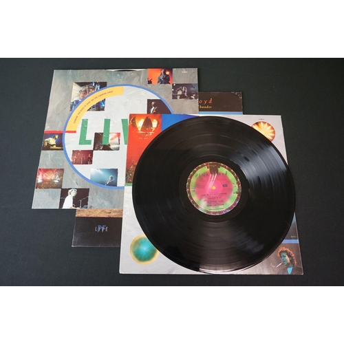 412 - Vinyl - 5 Pink Floyd LP's to include A Collection Of Great Dance Songs, A Momentary Lapse Of Reason,... 