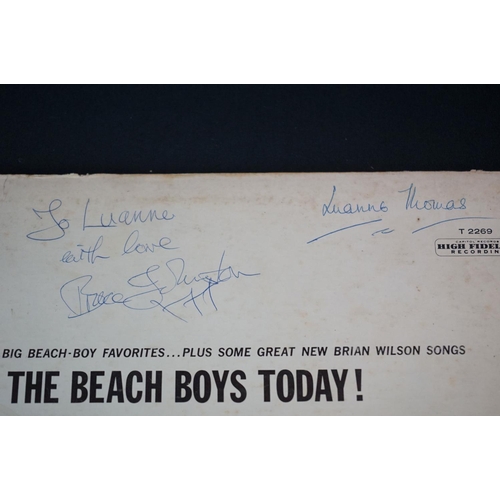 437 - Vinyl & Autographs - Beach Boys The Beach Boys Today (T 2269), taped name to side 1 label, signed to... 