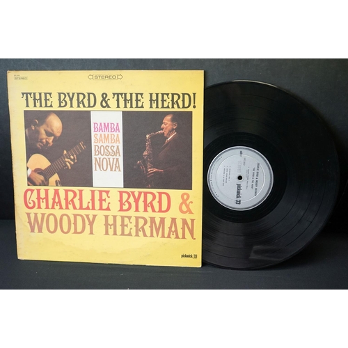 480 - Vinyl - 7 Jazz & World LP's to include The Byrd & The Herd (Pickwick SPC 3042), Charlie Mingus Tonig... 