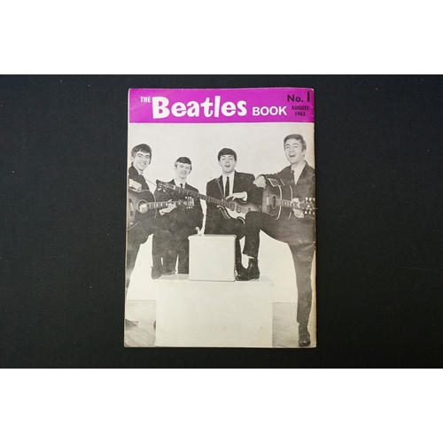 546 - Memorabilia - The Beatles Book August 1963 Issue 1.  Some wear but intact and Vg overall with ni los... 