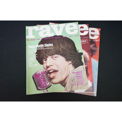 551 - Memorabilia - Rave Magazine - The first 11 copies No 1 to 11 to include The Beatles 007 cover for Is... 