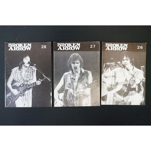 554 - Memorabilia - 14 copies of 'Broken Arrow' magazine published by the Neil Young Appreciation Society.... 