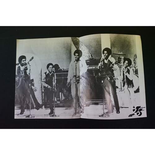 559 - Memorabilia - Stevie Wonder / Jackson 5 2 concert programmes to include Stevie Wonder 1972 and Am Ev... 