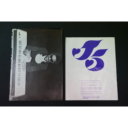 559 - Memorabilia - Stevie Wonder / Jackson 5 2 concert programmes to include Stevie Wonder 1972 and Am Ev... 