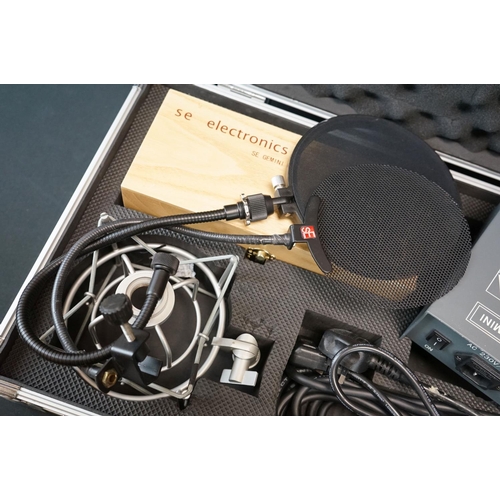 586 - Music Equipment - SE Electronics Gemini Condenser Microphone in original fitted case.  Includes micr... 