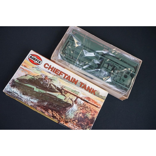 545 - Five boxed Airfix plastic model kits to include German Infantry 1939-45, U.S.Marines 1941-45, Chieft... 