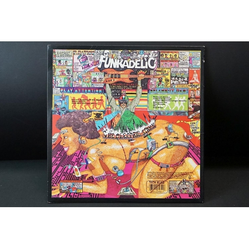 161 - Vinyl - Funkadelic - 3 Original albums + one  Promo 12”, to include: Connections & Disconnections (1... 