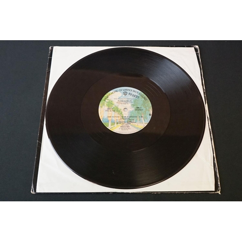 161 - Vinyl - Funkadelic - 3 Original albums + one  Promo 12”, to include: Connections & Disconnections (1... 