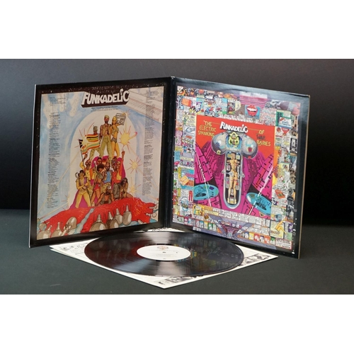 161 - Vinyl - Funkadelic - 3 Original albums + one  Promo 12”, to include: Connections & Disconnections (1... 