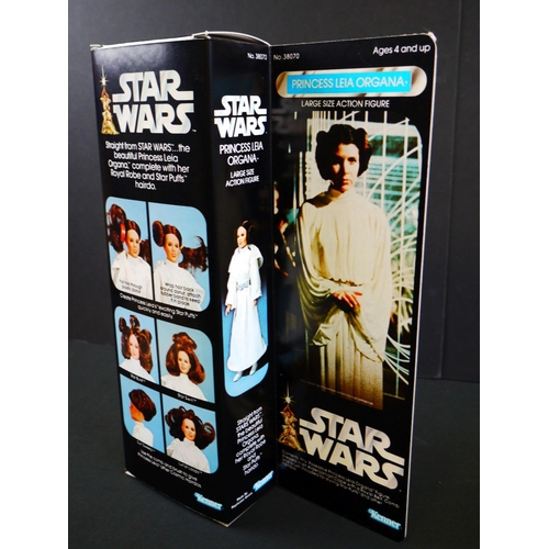 250 - Star Wars - Two original Kenner large size action figures to include Princess Leia Organa and Ben Ob... 