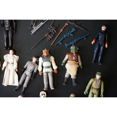 381 - Stars Wars - 72 original figures Ree-Yees, Klatuu, AT-AT Driver, R2-D2 (Sensorscope), Gamorrean Guar... 