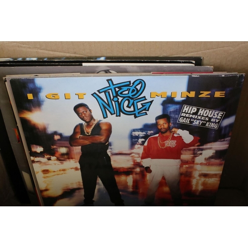 119 - Vinyl - Old School Hip Hop / Rap / R&B  - Over 80 UK / US pressings 12” singles including rarities, ... 