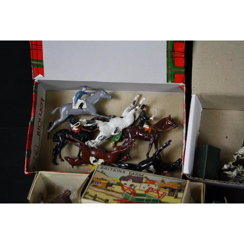 1353 - Collection of Britains metal figures to include 2 x no. 623 Hunt ladies mounted astride, set 608 mou... 