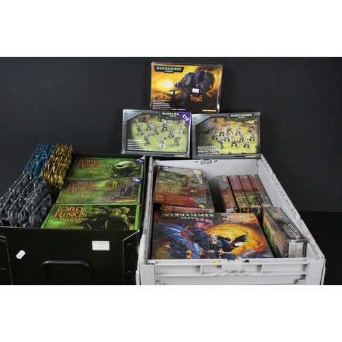 1409 - Large collection of Games Workshop fantasy / war gaming to include metal & plastic models featuring ... 