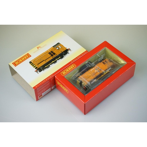 26 - Ex shop stock - Four boxed Hornby OO gauge locomotives to include R3766 NCB Peckett B2 No 1426,R3899... 