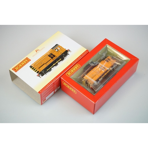 28 - Ex shop stock - Four boxed Hornby OO gauge locomotives to include R3870 NCB Peckett B2 The Earl No 1... 