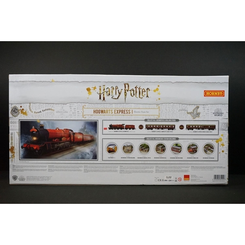 3 - Ex shop stock - Boxed Hornby OO gauge R1234 Harry Potter Hogwarts Express train set, complete & unus... 