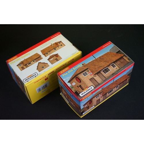 38 - Ex shop stock - Nine boxed Hornby OO gauge Skaledale trackside buildings to include 2 x R7264 The Ol... 