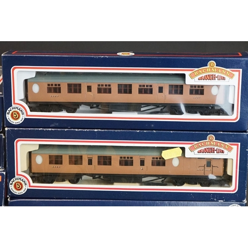 51 - 35 Boxed Bachmann OO gauge items of rolling stock to include 343777 63' Thompson 3rd Corridor Post W... 