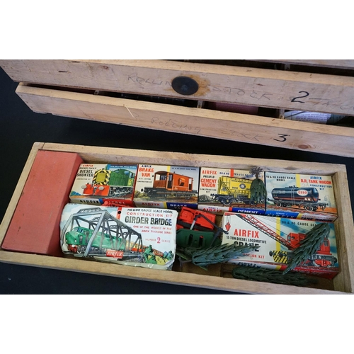 138 - Collection of Hornby Dublo model railway contained within a custom 4 drawer chest to include Duchess... 