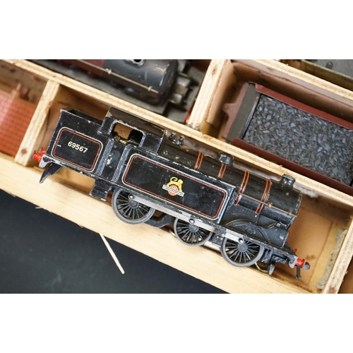 138 - Collection of Hornby Dublo model railway contained within a custom 4 drawer chest to include Duchess... 