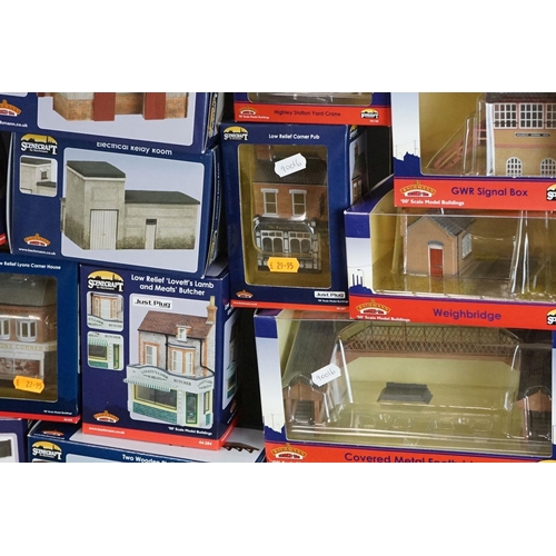 60 - Around 40 Bachmann Scenecraft OO gauge model railway trackside buildings and accessories to include ... 