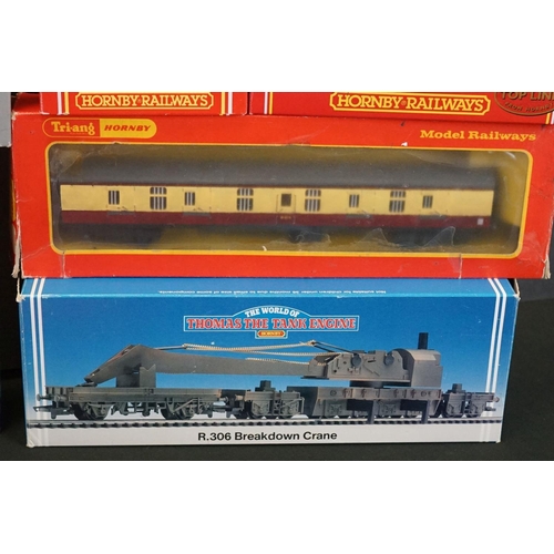 66 - 18 Boxed OO gauge items of rolling stock to include 6 x Hornby, 2 x Hornby Dublo, 3 x Dapol, 3 x Bac... 