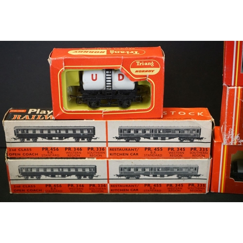 74 - Nine boxed OO gauge items of rolling stock to include 3 x Wrenn, 4 x Triang/Hornby and 2 x Playcraft... 