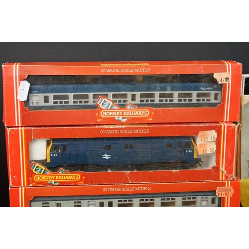 81 - Quantity of Hornby OO gauge model railway to include boxed R337 BR Class 29 Diesel (blue livery), 3 ... 