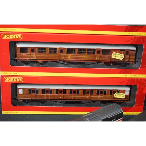 93 - Lima OO gauge InterCity locomotive & coach set of locomotive, dummy & 2 x coaches, Lima Resurgent lo... 