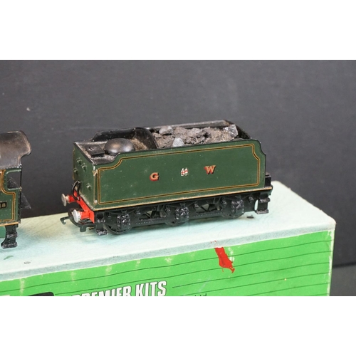 94 - Boxed M & L Premier Kits OO gauge GWR 4-6-0 County Class diecast locomotive model (built) plus 4 x o... 