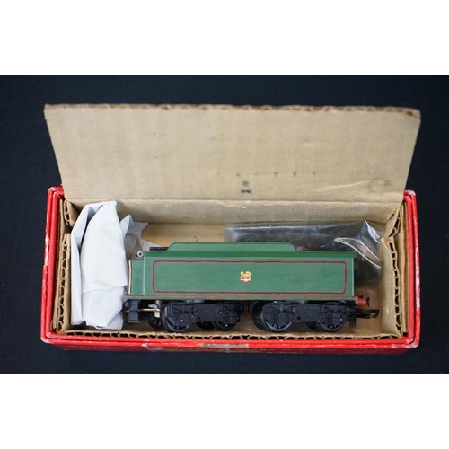 96 - Two kit built diecast & plastic OO gauge locomotives to include Wills Finecast Southern Railways Kin... 