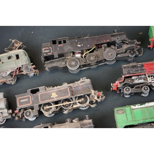 98 - 12 OO gauge locomotives to include Hornby Dublo Duchess of Atholl, Triang R159 etc, all show heavy p... 