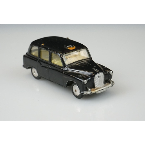 1059 - Two boxed Dinky diecast models to include 265 Plymouth USA Taxi & 283 BOAC Coach, diecast vg with so... 