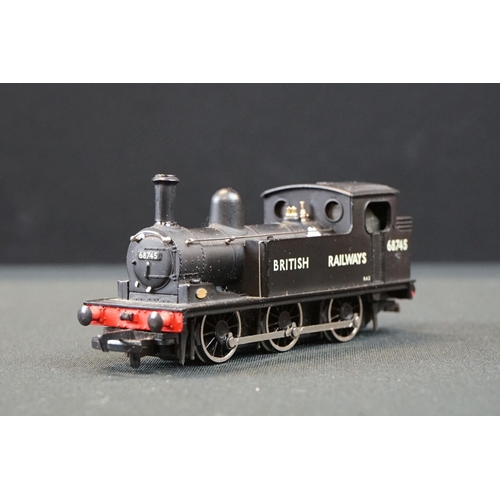 119A - Boxed Hornby OO gauge R255 0-4-0 ST Locomotive Loch Ness