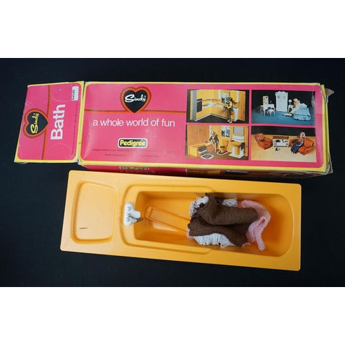 193 - Sindy - Ten Boxed Pedigree Sindy furniture and accessories to include 44541 washbasin unit, 44540 ba... 