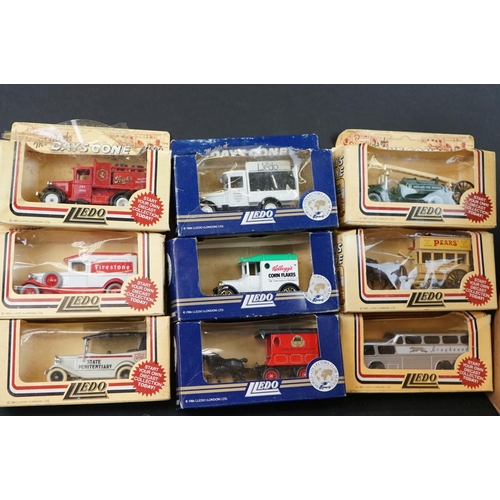 1110 - 22 Boxed diecast models, mainly Lledo examples plus 8 x unboxed models (30 items)