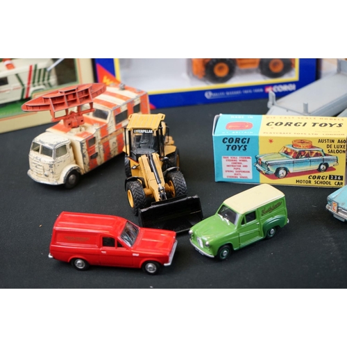 1115 - 15 Boxed diecast models to include 6x Corgi (including Corgi Classic 06801 VW Camper, 236 Motor Scho... 