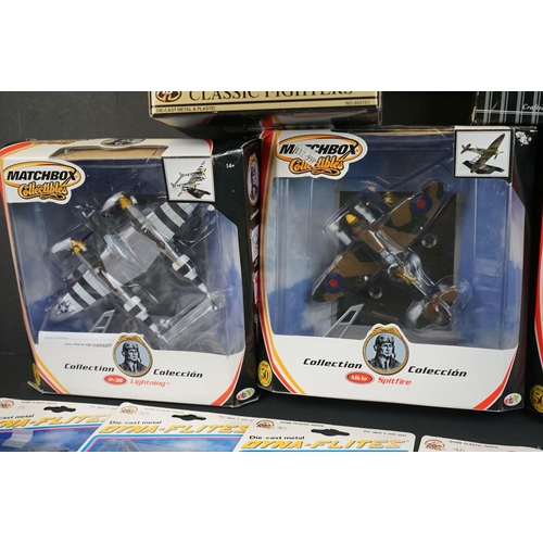 1121 - 22 Carded and boxed diecast models to include 14 x Zylmex Dyna-Flites military aircraft, 4 x Matchbo... 