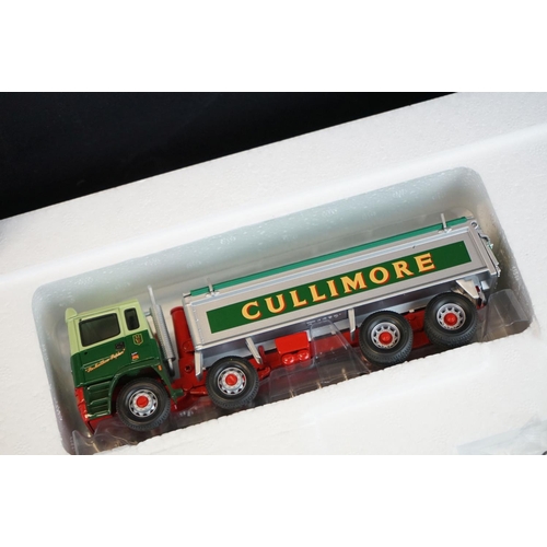 1137 - Boxed Corgi CC99154 Moreton C Cullimore ltd edn diecast model 2 piece set with certificate (diecast ... 