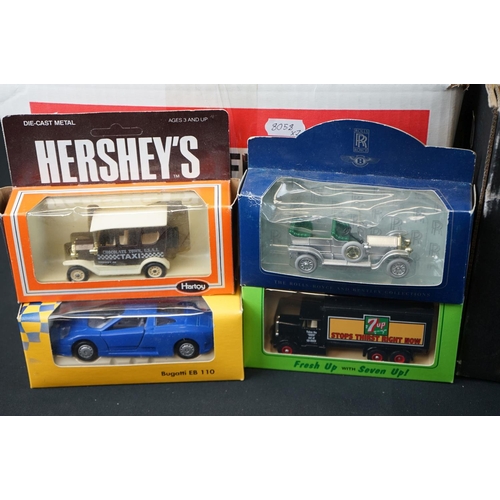 1159 - Collection of diecast models to include 11 boxed examples (featuring Maisto and Matchbox) together w... 