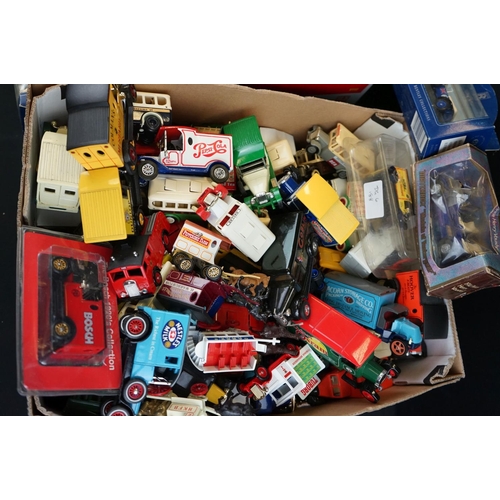 1159 - Collection of diecast models to include 11 boxed examples (featuring Maisto and Matchbox) together w... 