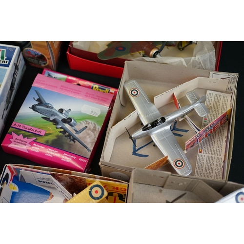 1160 - 14 Boxed & unboxed diecast and plastic plane models and kits to include 4 x boxed & unbuilt model ki... 