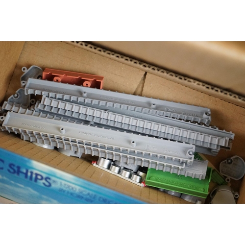 1175 - Six boxed Hornby Minic Ships diecast models to include M744, M741, M751, M743 and 2 x M745 plus 3 x ... 