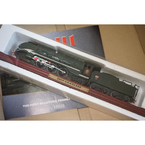 1212A - 24 Boxed Atlas Editions models to include 9 x Military Giants of the Sky and 15 x Locomotives plus a... 