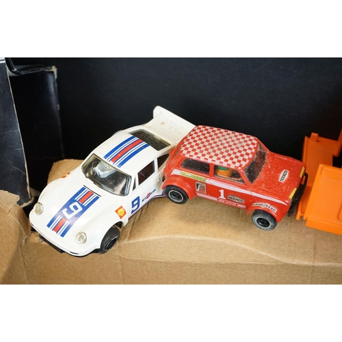 1216 - Collection of Scalextric to include 8 x slot cars, track, figures, Grandstand, boxed Autostart etc