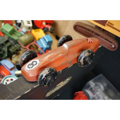 1234 - Collection of play worn mid 20th C onwards diecast, plate, metal and plastic models to include Conra... 