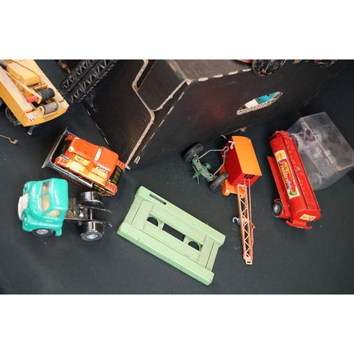 1234 - Collection of play worn mid 20th C onwards diecast, plate, metal and plastic models to include Conra... 